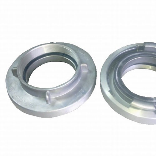 NASADA POŻARNICZA 75  GWINT WEWNĘTRZNY Z USZCZELKĄ. TRZY CALOWA ZŁĄCZE Z GWINTEM TRZY CALOWYM ODLEW ALUMINIOWY DO POŁACZEŃ TYPU STORZ